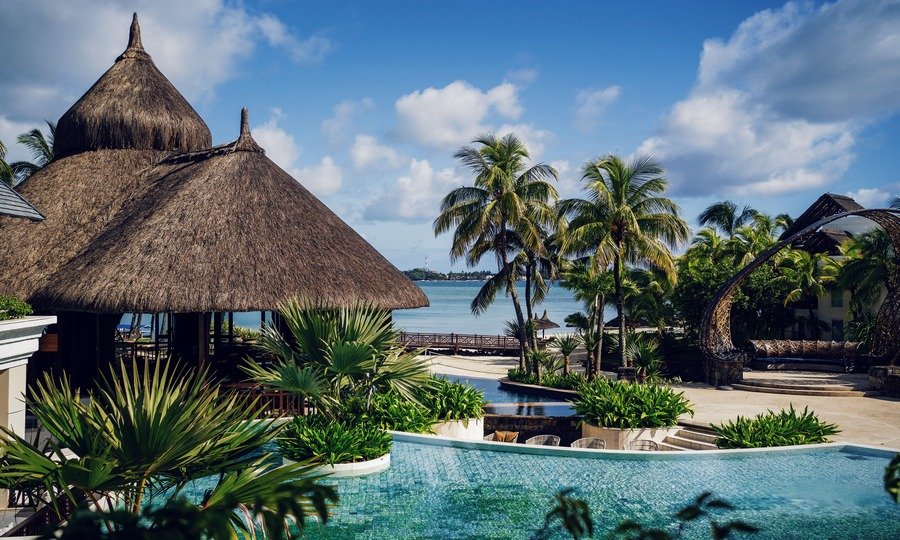 6N Le Grand Bleu Hotel Mauritius